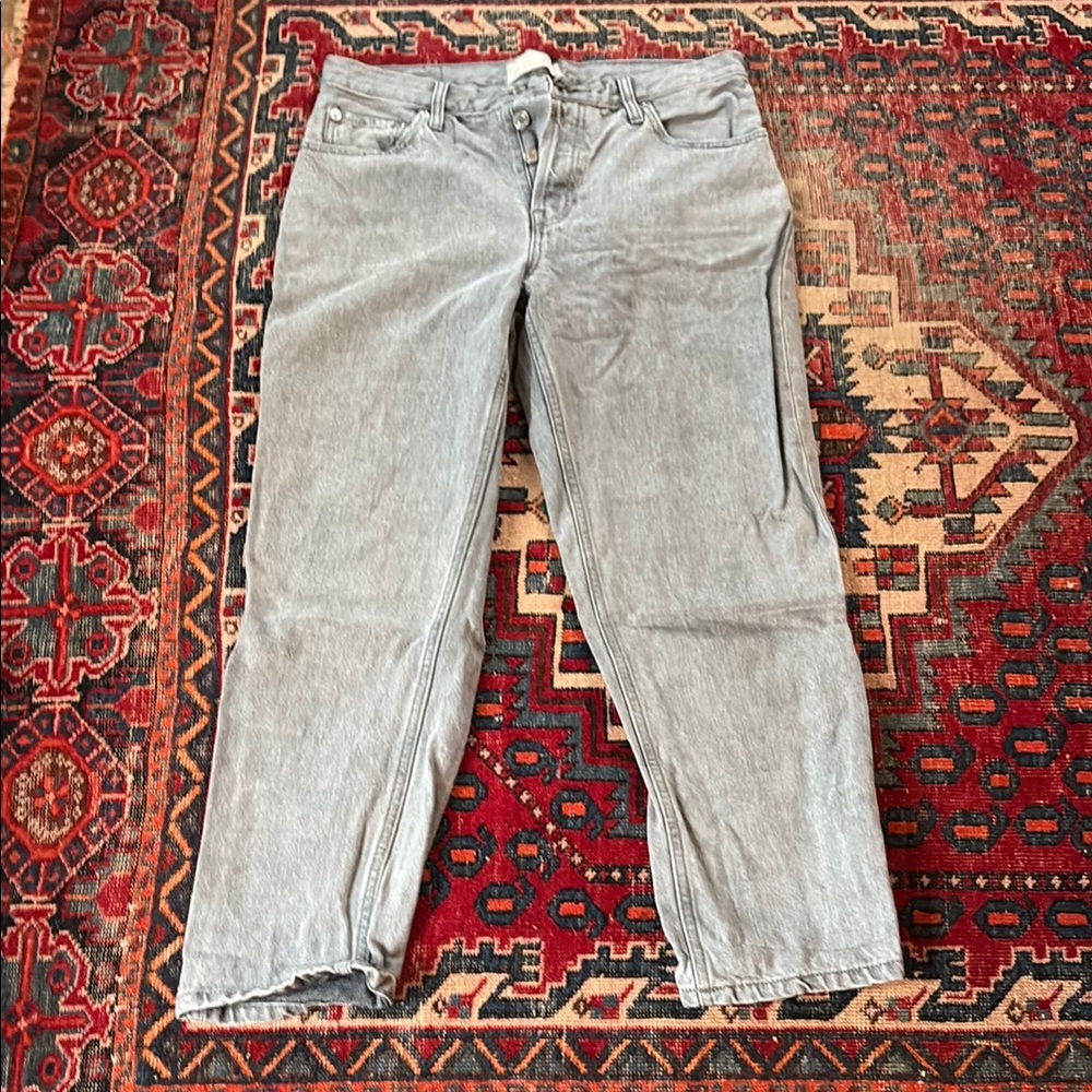 Everlane Organic Cotton Cheeky Jeans in Gray